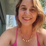mayabusque's profile picture. Intérprete de conferencias, traductora científica e intérprete jurada autónoma. En mis ratos libres, miro musarañas o estrellas.