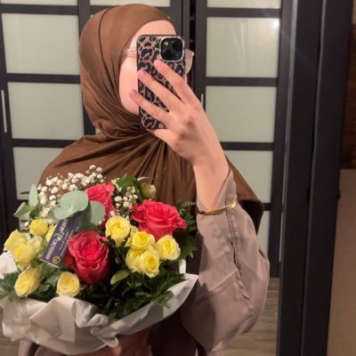 اللَّهُمَّ عَلِّقْ قَلْي بِالصّلَاةِ وَالْقُرْآن، وَارْزُقْنِي الثَّبَاثَ حَتَّى أَلْقَاكَ.