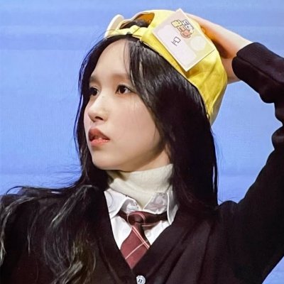 maior fã paraense do twice, rv, txt, shinee, svt, silent hill, tyler, kendrick, manikas, iwtv, choco cat
♫
she /her | direito
