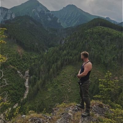 profesorgumis's profile picture. Cygan kradnie, cygan ma, cyganowi Pan Bóg da.