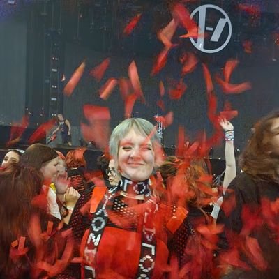 + push on through ❤️
|
clikkie missing the tour:')
|
jinx, gelphie & dorlene are my babies
|
basically chaotic multi
|
audhd
|
dms open:)
|
free palestine!!