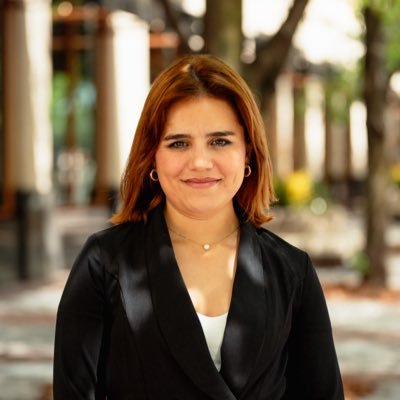 Emmy Award winning journalist🏆 Colombiana🇨🇴 @UofIllinois alumna👩🏻🎓World Traveler🙏🏻✈️🌎