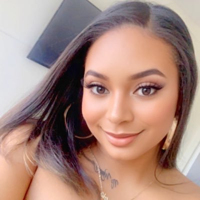 Fmr. Regional Promotions Director @capitolrecords • 🩷💚• Music is Life 🎶🤟🏽 Chicago raised me •My twitter is for reading and retweeting•🪷• 🇦🇫🇵🇷🇺🇸