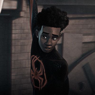 ItsCharlesSzn's profile picture. ...