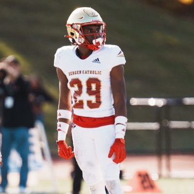 DB/ATH |Bergen Catholic | C/O 26’ |5’11ft 180lbs|contact information- 732-882-8518/joshuacruzzy7@gmail.com|head coach - @bccoachvito|Wingspan: 76|Hand: 9 1/2