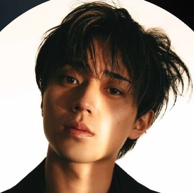 Ren_Nagase_Off1's profile picture. 永瀬廉 Ren Nagase Official X King  & prince  5分間のビデオ通話ライブでファンだけと会って挨拶します。みんな愛しています...󱢏