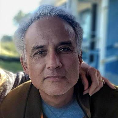Old Soul. Human Behavioral NLP Analyst. Author of Descendants of Atlantis (novel - Ancient Aliens meets X-Files (converting into 3 part series) NO INVESTMENTS!!