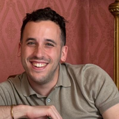 Periodista. Director d'@elmatidigital i @laveudevila.