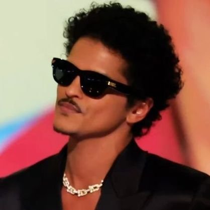 claudianycrf's profile picture. @Flamengo @BrunoMars @FcBayern