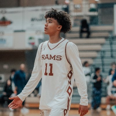 Holt High School 2027
@SDFBasketball
6'2