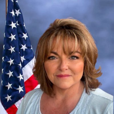 Small Business Owner, America First Patriot, Wife, Mom, Grandma and loves Jesus