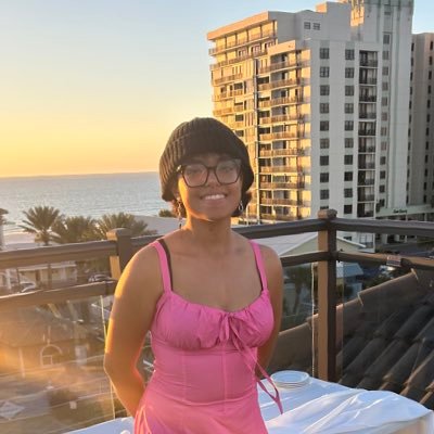 virtually_jade's profile picture. just a silly lil guy