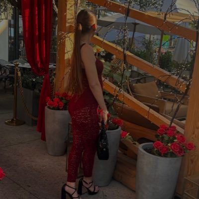 happyynatalie's profile picture. • @sweeterthannat •@happyynatalie