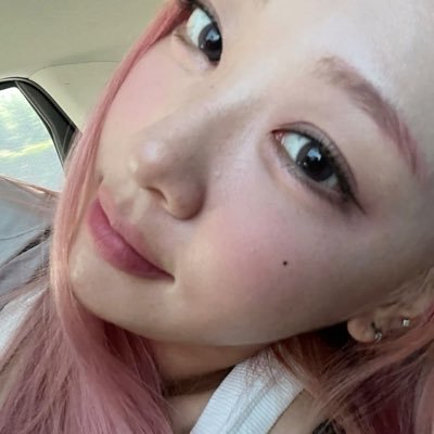 18 𐙚 lesbian autistic belllieve and orbit 🪽🎀 instagram collection account same username 🫶