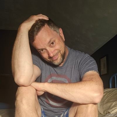 OneEyedAndy's profile picture. Artist, Little Brother, and Wildly Inappropriate.