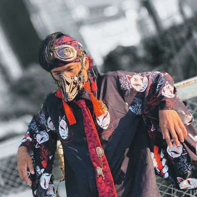 自由ナ旅人「ぽん太郎」サンの唯一無二ノアクセサリー屋。スチームパンクアクセサリーやガジェット、アイテム。作りたいモノを作る唯一無二がコンセプトとシテ開発スル。
#ジョオキドオル のオーナー デモアル