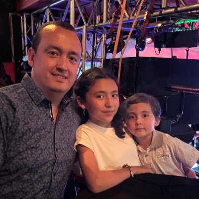 juanfbuendia's profile picture. Ingeniero Electrónico, hincha desde cuna del mas veces campeón MILLONARIOS y de fuera del país del MANCHESTER UNITED.