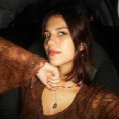 depressão, tesão, transtorno bipolar, militancia e muito cunt 👏🏻