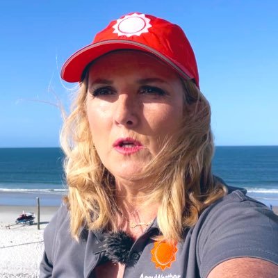 @accuweather Multimedia weather journalist ➡️ Broadcast Met ➡️ @UF & @msstate Alum ➡️ 2X @tellyawards ➡️ @ametsoc Seal # 1143➡️ Navigate storms with integrity