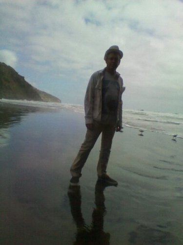 Jon2go's profile picture. entrepreneur, travelling wilbury, interested in why people do what they do where they do...