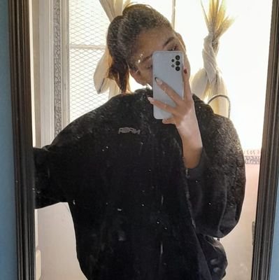 gatitosxhan's profile picture. :)