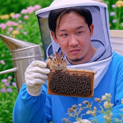 皆様ごきげんよう✋😎✨ある時はセラピスト💆♀️またある時は米農家🌾👩🌾またまたある時は養蜂家(見習い)🐝そんな私はまかないみくると申します‼️|家族構成:👰♀️・👦・🐈・🐿️🐿️・🐟・🐝|朝倉未来ものまねの第一人者・めろん(@chiiiiiisakun)さんの本人公認宣伝部長🧑💼
