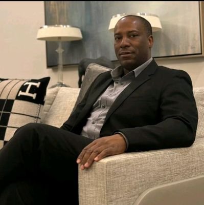 Web developer | Entrepreneur | Founder
Founder @website78
https://t.co/vut4Z20dJQ