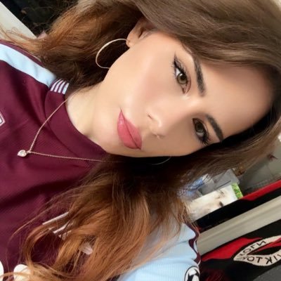 @AVFCOfficial • TM5 • 24 • 🇩🇪 • @fckoeln • private & kpop @avfcsikkie