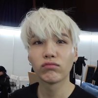 mel⁷ saw JIN x2 🇬🇧 (@pjmgoldenn) 's Twitter Profile