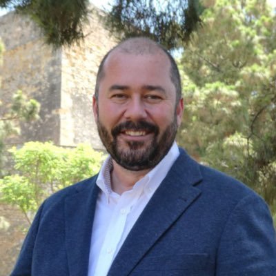 Sóc sociòleg i regidor de Tarragona, com el polític i el científic, de Max Weber, però molt a la meva manera.