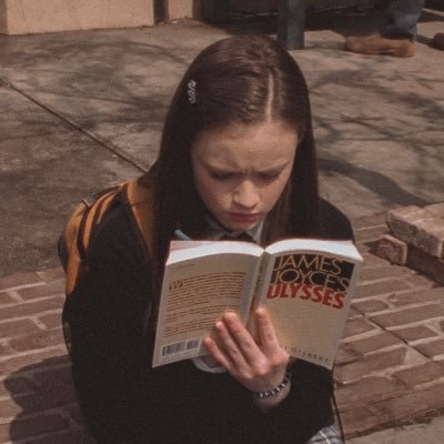 fcpadiaries's profile picture. junior year | bsa student 📚