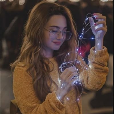 eshalkhn50's profile picture. ✨️Alhamdullah for everything  💕 
✨️B.S Student📚💫