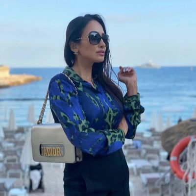 Hither_____Mann's profile picture. 🥊 £250M Sports Fund | 🏠100% Property Bridging I 📈💃World's 1st Female Financial Trading Educator 💡 Business Mentor📍Monaco 🇲🇨London 🇬🇧Dubai