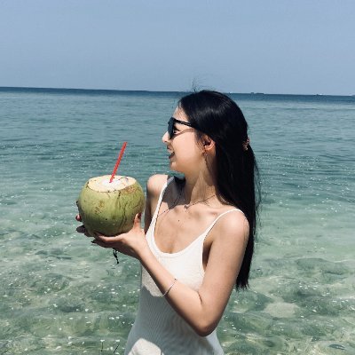 Anna_zhang2435's profile picture. AM at @CanopyWave_CW. ‌I help businesses access AI easily with token-based pay-as-you-go services. No complex setup—just flexible, reliable AI when you need it