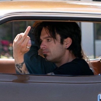 LindaWang130004's profile picture. she/her|| 21 years old||French horn player