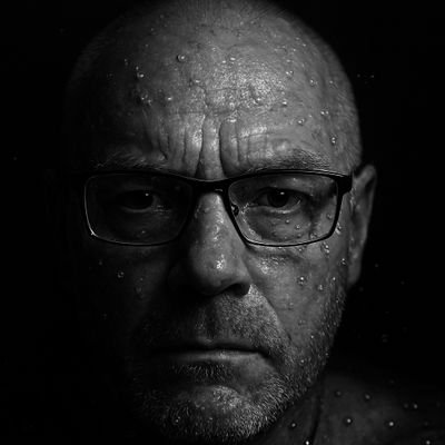 Sztuką jest umierać dla ojczyzny, ale największą sztuką jest dobrze żyć dla niej. Kard. Stefan Wyszyński
Rolnik z północy mazowsza, sport, polityka 🚜✝️➡️
