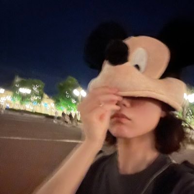 tgtg3_'s profile picture. お笑いや音楽など多趣味垢。100億年LOVE。礼賛。椎名林檎。藤井風。などなど