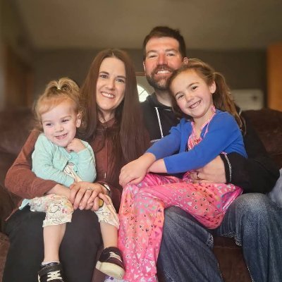 Dad/Husband: K-5 PE teacher @ Garfield Elementary in @SFSchools. A @dakotastate & @sdstate alum! Tweeting on #physed for Ss. Ed.S in Admin via @USiouxFalls