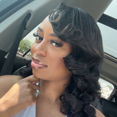 kayMilly6's profile picture. new twitter....