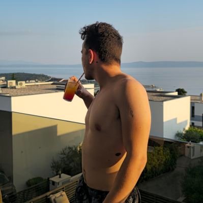 maagerog's profile picture. just existing