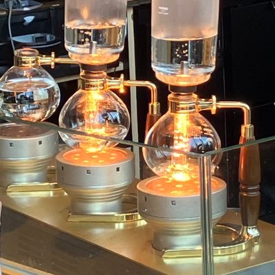 naza0322's profile picture. 鬱