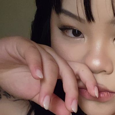 iridescunt_'s profile picture. Alex Dunphy’s GPA, Luke Dunphy’s chaos, Haley Dunphy’s body count