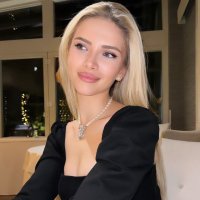 Alexia (@alexiaaveyo) 's Twitter Profile
