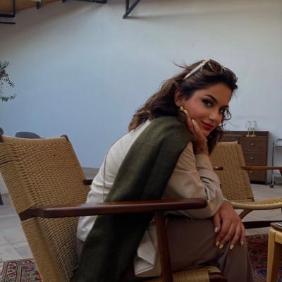 Saminentezari's profile picture. 🪼