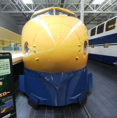 九州生まれ九州育ち生粋の九州人‼️鉄道ヲタクです😄JR九州メインです その他の地域は(特に関東)詳しくは分からないので皆さん御教授よろしくお願いします🙂↕️