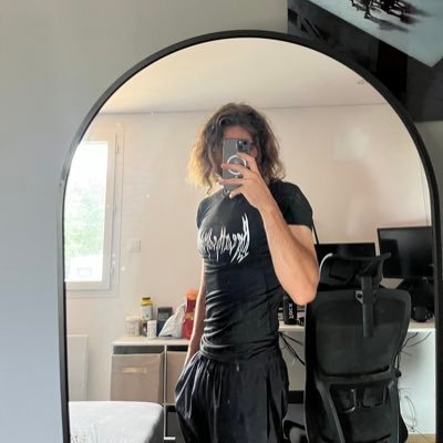 FlxJessy's profile picture. 