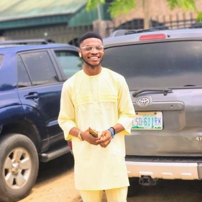 A TALKATIVE😲😲
AN ARGUMENTATOR🥴
A FOOTBALLER⚽
A DIE HARD MAN UTD FAN❣️♑
FOODIE🍚🍚🍜
A CRITIC🫠
ANGER ISSUES😮💨
THANK YOU 🙌🚶🚶