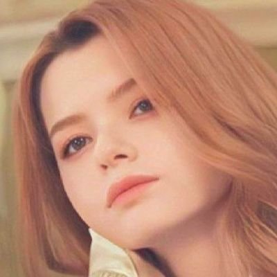 May your heart remain breakable, but never by the same hand twice. | Fan Account | 🇸🇻 | FB Stan 🌷🧚♀️ | EmiBonnie εїɞ |