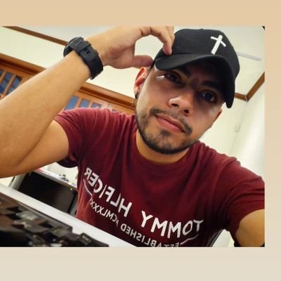Menos pánico.. Más fe 🙏🏾
Licenciado en Ciencias Jurídicas ⚖ Derecho Corporativo ⚖️📈 My life went with you 💙