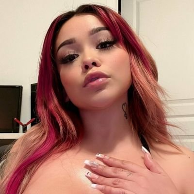 I'm a fun kinda of person 😊😘😋
come have the best fantasy ever!💕💦💦
I don't trade nudes .
Ask for Menu 💯